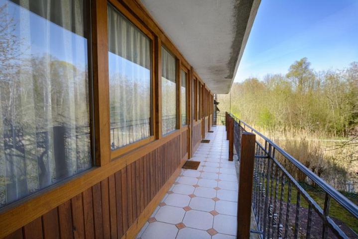 Reception room Crouy-sur-Ourcq
