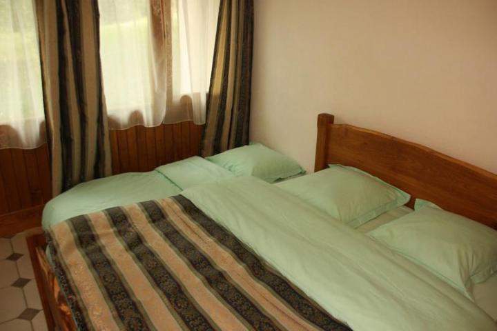 Reception room Crouy-sur-Ourcq